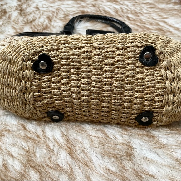 Coldwater Creek 2 tone straw purse w/ detachable strap - Picture 4 of 8